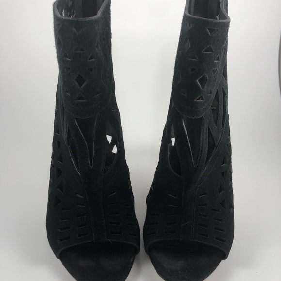 B Brian Atwood | Levens Suede Cutout Sandal~7 - Picture 8 of 13